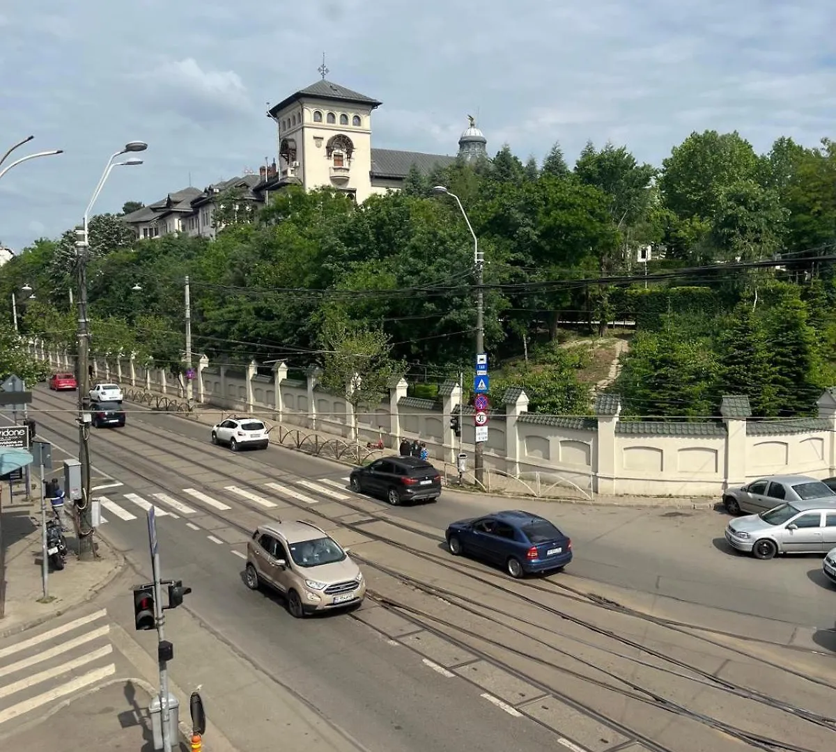 Gazde/Camere de închiriat House Of Tourists Garden And More Bucureşti România