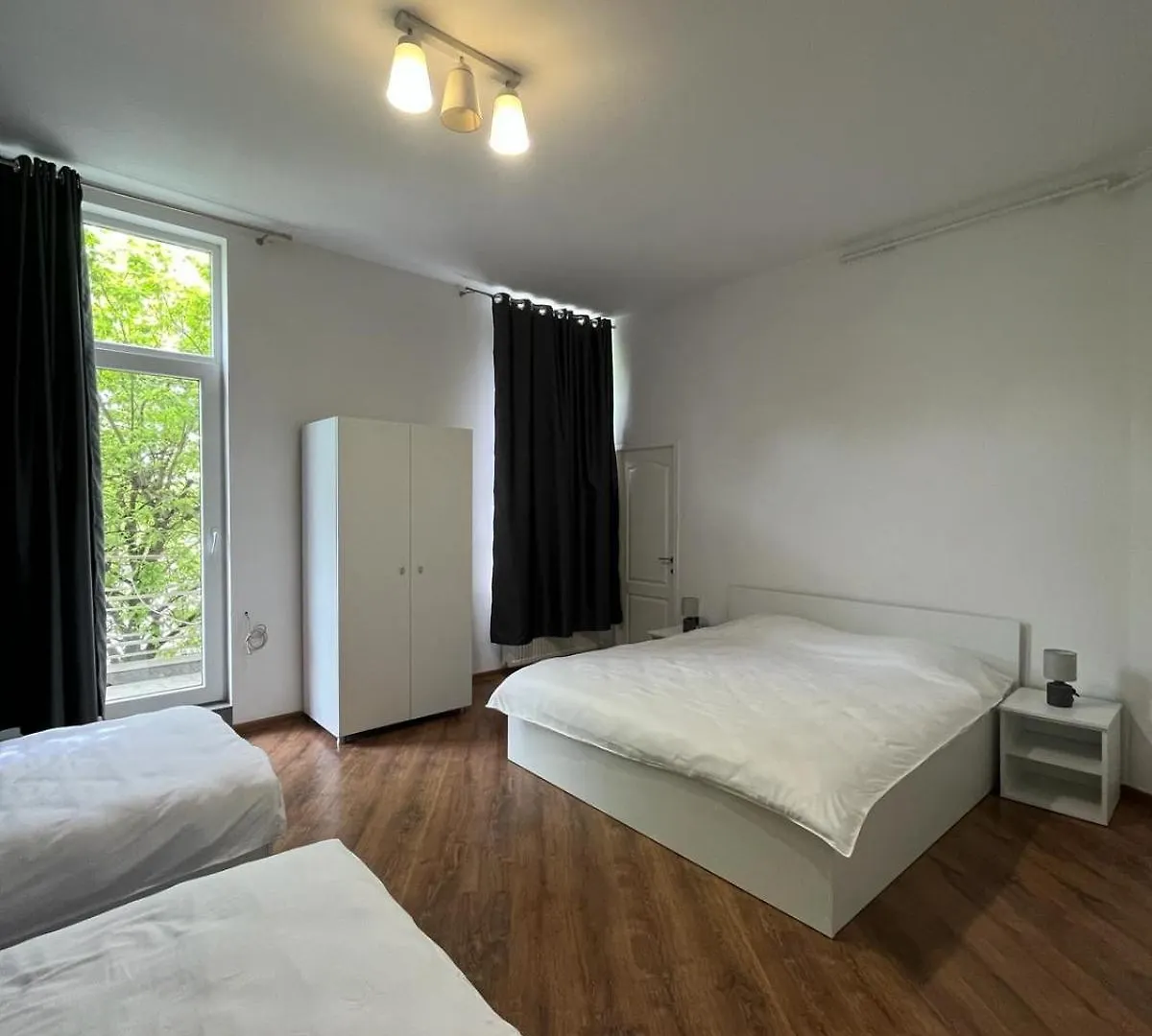 House Of Tourists Garden And More Boekarest Accommodatie bij particulieren